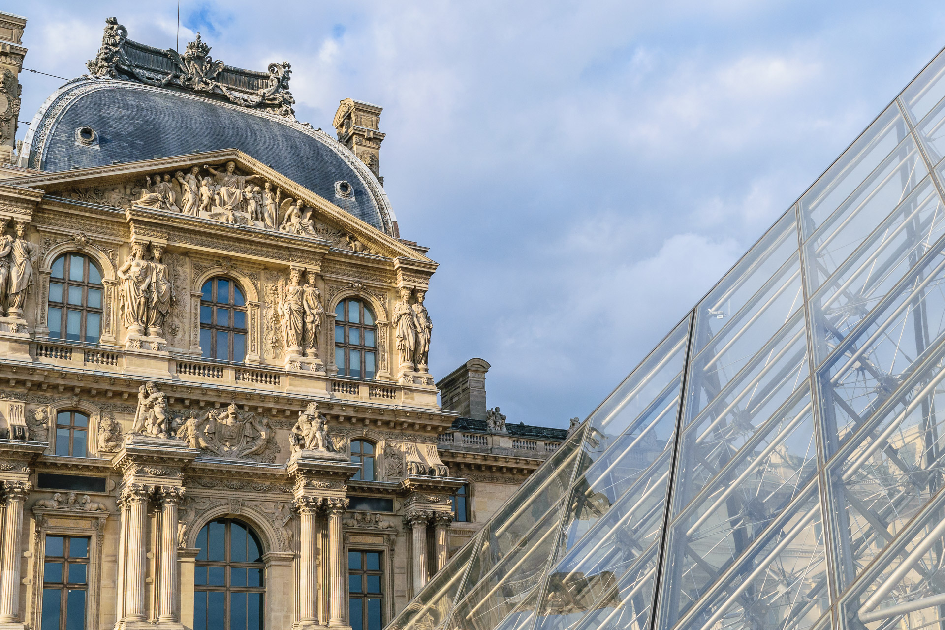 Musee du Louvre linker Flügel